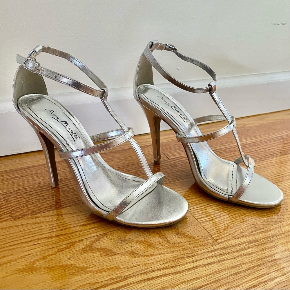 Anne Michelle Strappy Heel